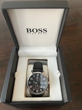 Hugo Boss Black Dial Silver Accent Men's Chronograph Watch